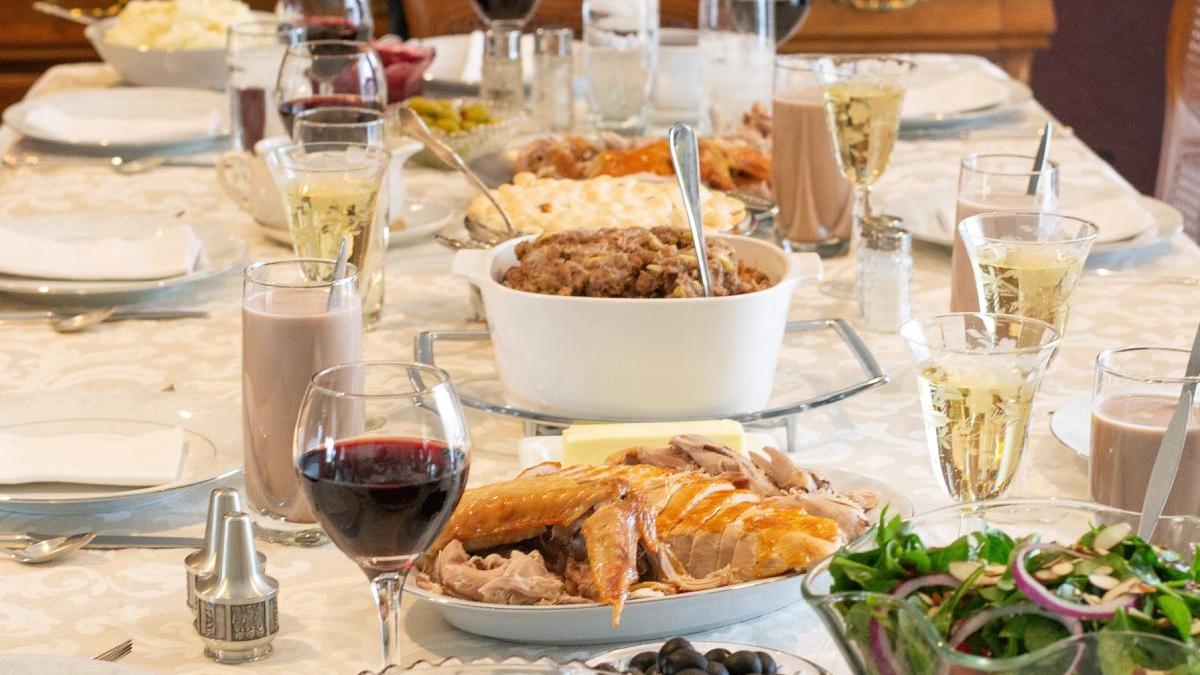 cum sa asociezi corect vinul cu mancarea 5 recomandari