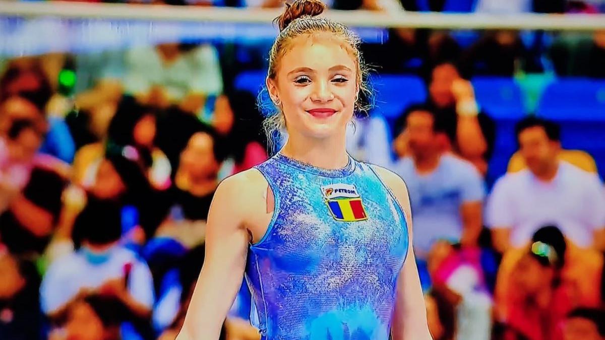 gimnasta sabrina voinea aur barna sol cupa mondiala doha