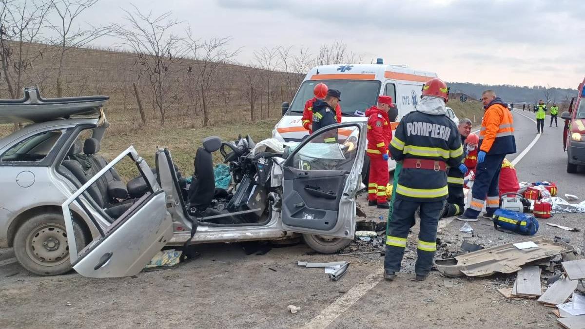 accident crasna vaslui impact doua masini sapte oameni