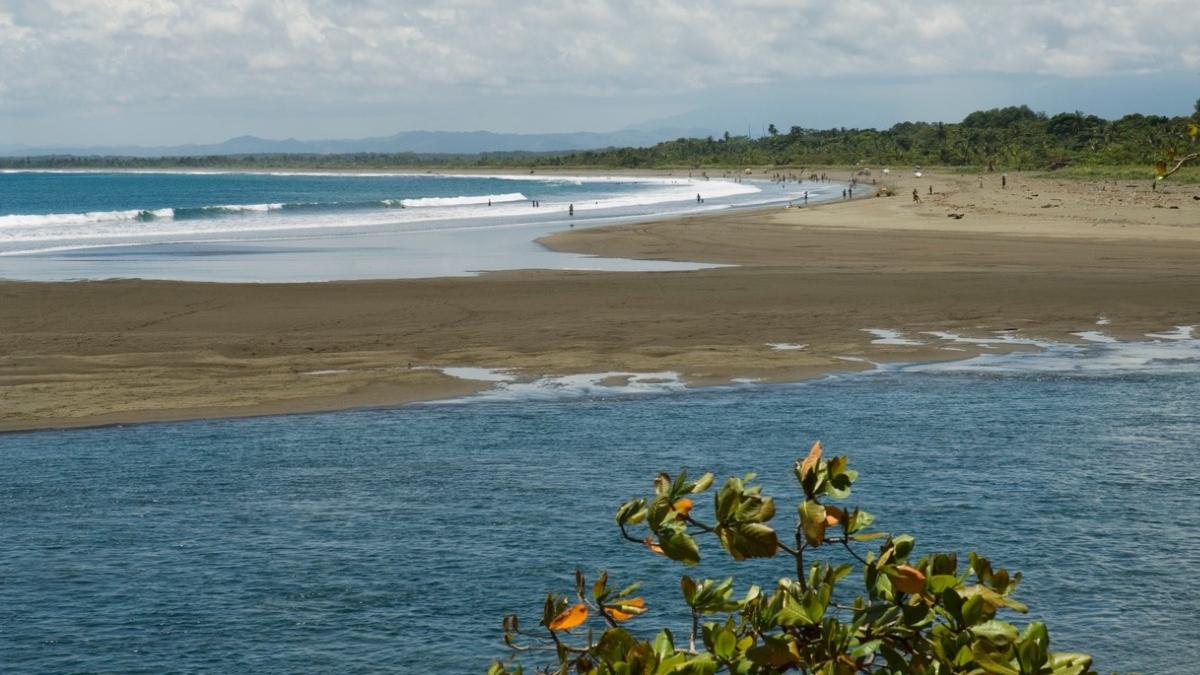 destinatii turistice preferate femei romania pleaca singure vacante