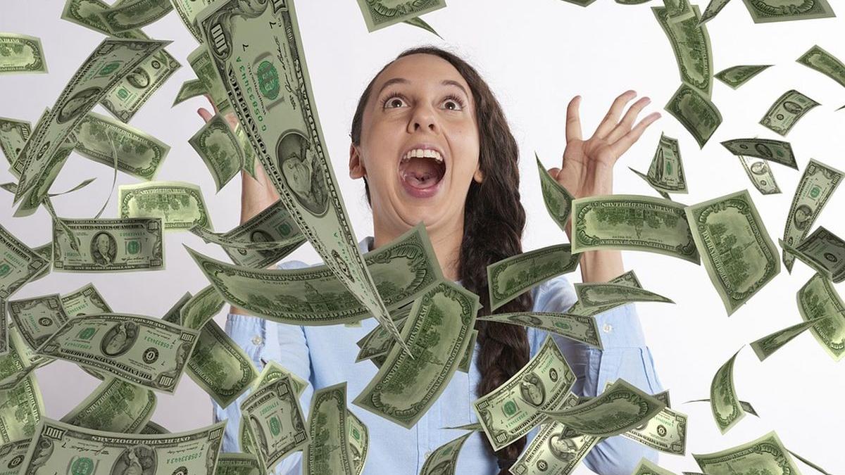 vouchere 300 lei romani bani femei 8 martie