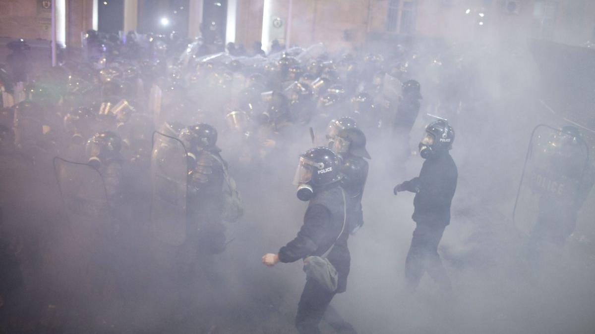 revolta violenta lege ruseasca georgia partid guvernamant retrage proiectul agenti straini