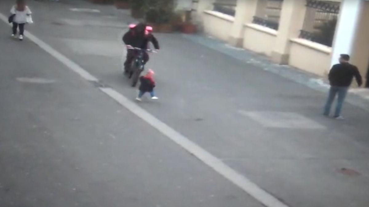 curier bicicleta retinut timisoara