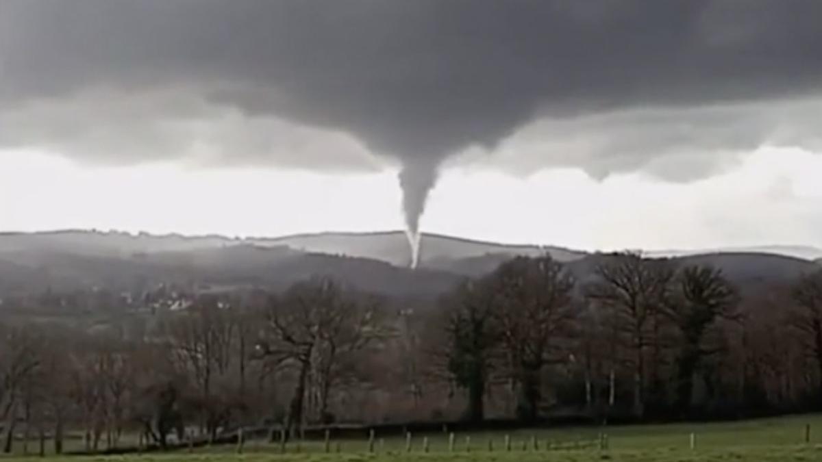 furtuna larisa romania fenomene meteo