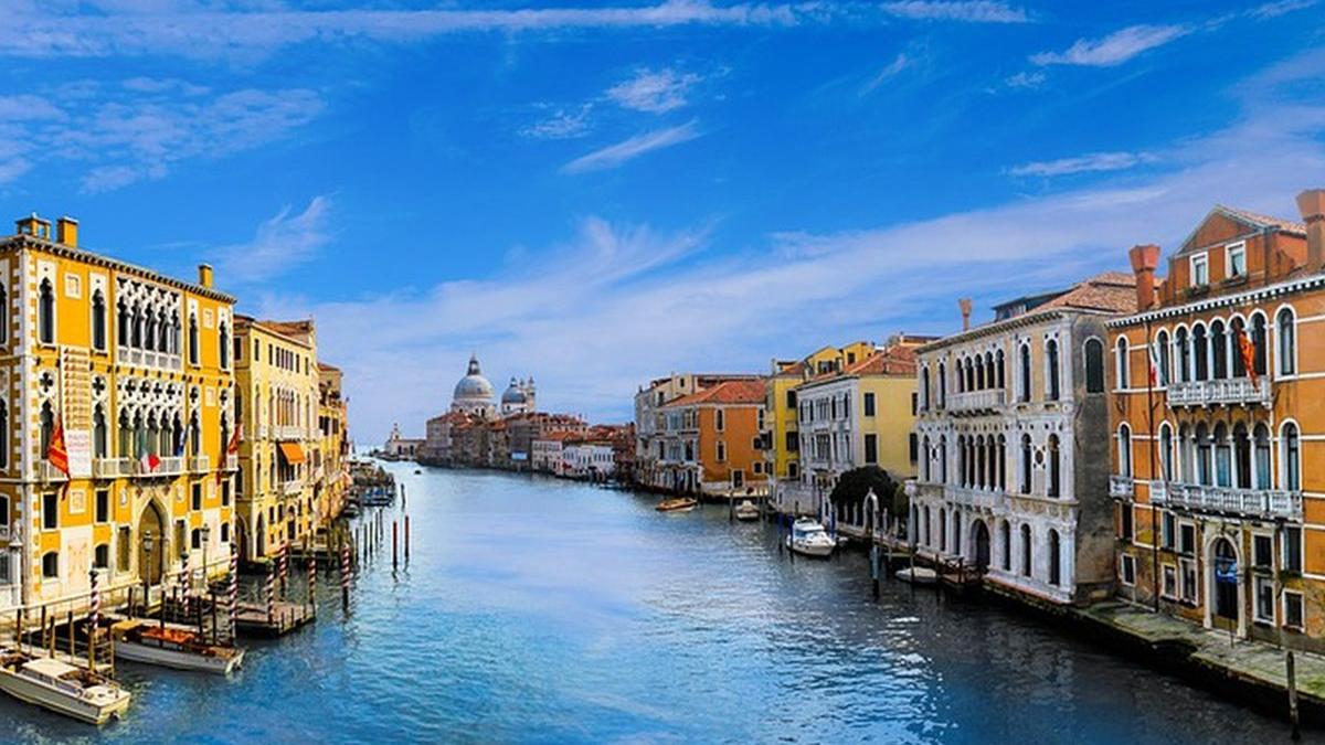 job platit 3000 euro ore suplimentare italia