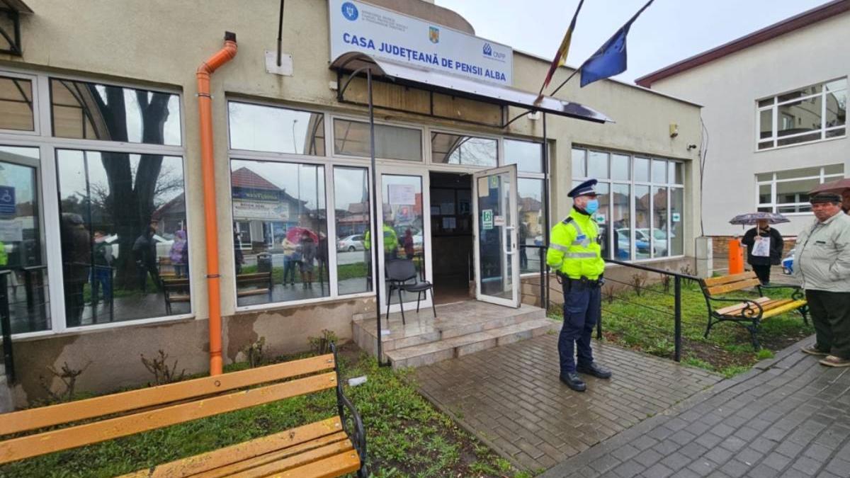 casa de pensii alba spray lacrimogen