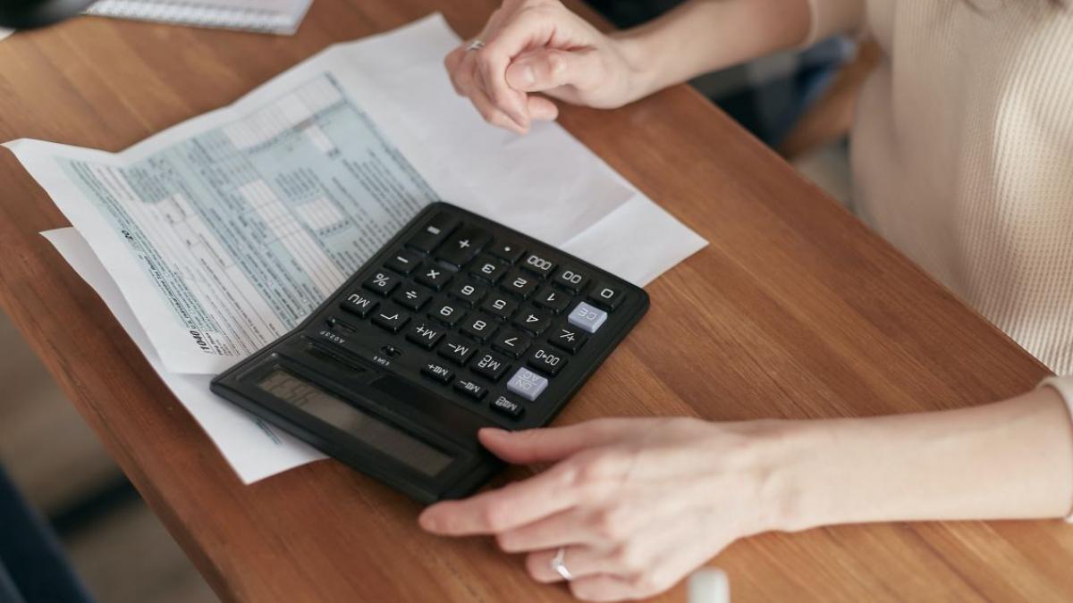 romani facturi intarziate hidroelectrica vicepresedinte antre plata in rate