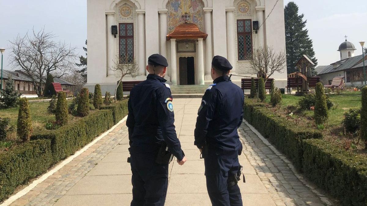 tanar pasionat pariuri bani manastirea cernica jandarmi card albastru