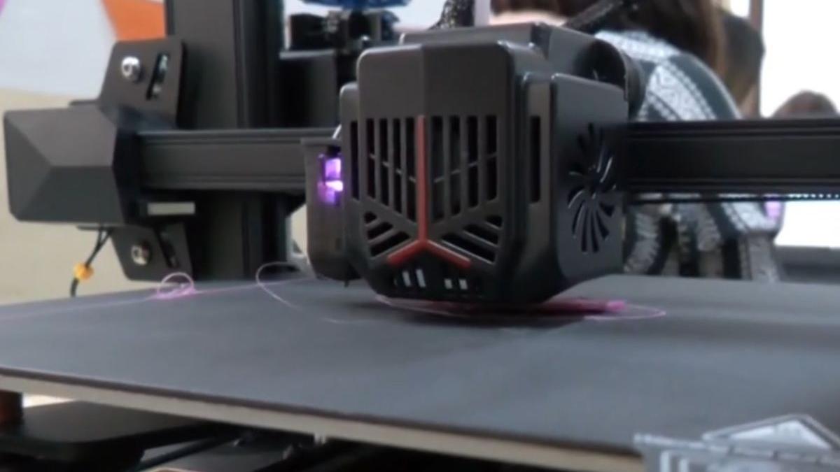 laborator modern dotat imprimante 3d scoala brasov