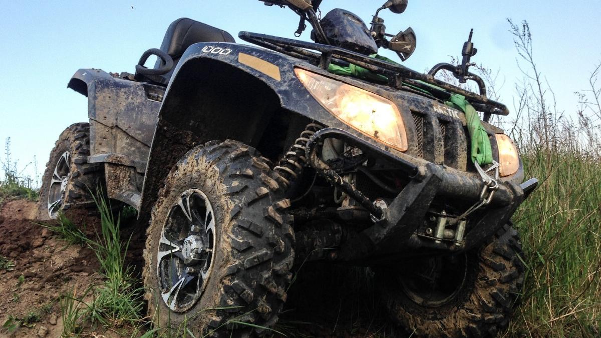 o persoana a murit in urma unui accident cu atv pe un drum forestier din valcea