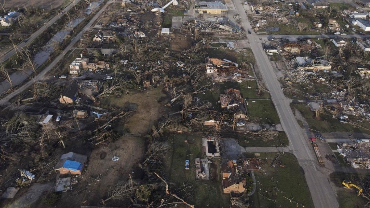 joe biden decretat stare de urgenta mississippi tornada ucis 26 oameni