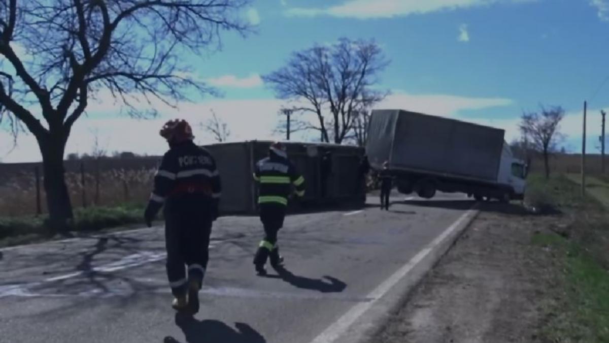 remorca rasturnata botosani vant puternic