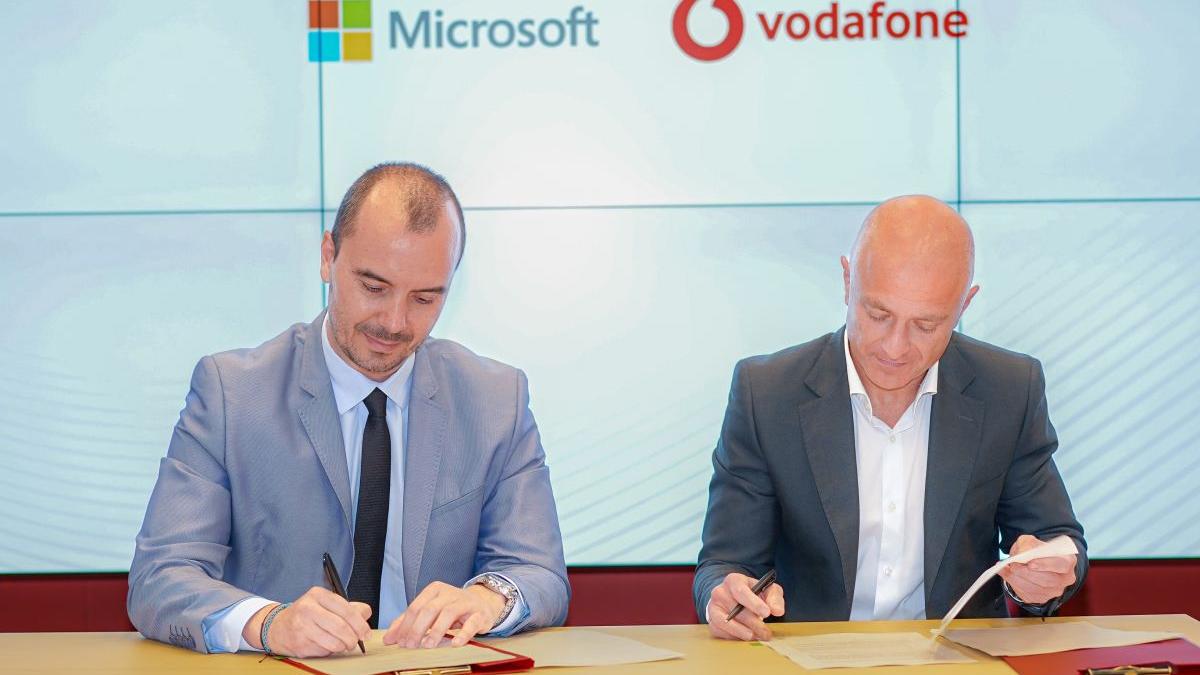 vodafone microsoft digitalizare sectoare public privat romania