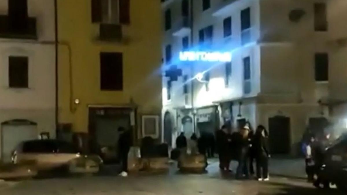 cutremur puternic italia oamenii au dormit pe strazi