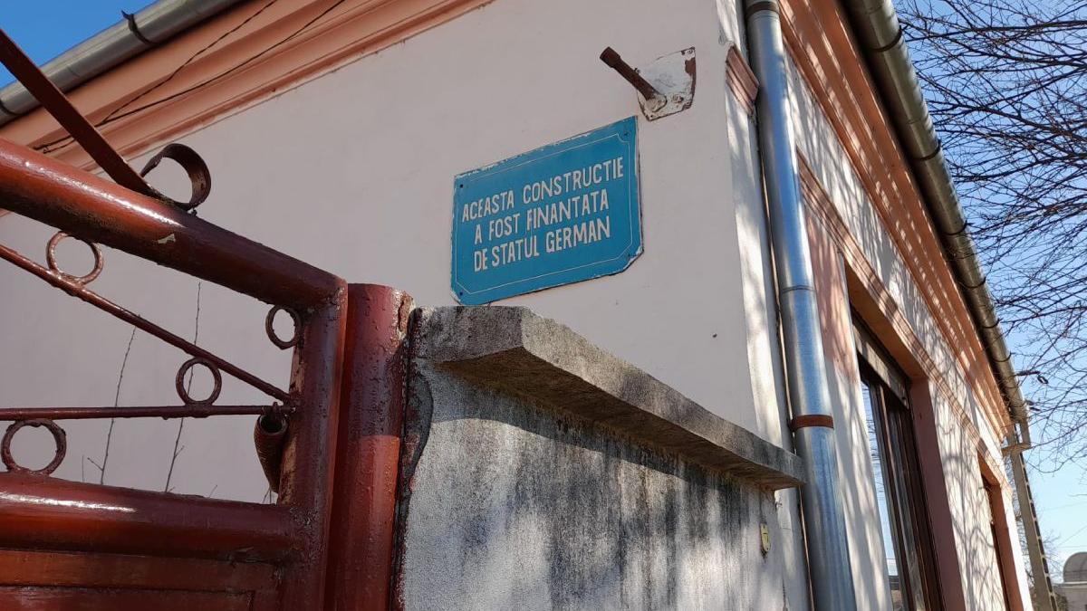 german ajutoare orfani arad retinut batut joc doi copii