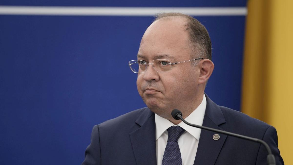 ministrul bogdan aurescu pus la zid bbc romania este democratie de ce puneti bete in roate ucrainei