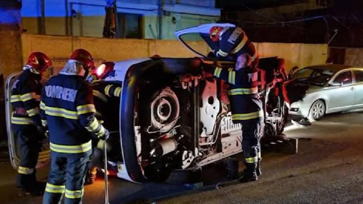 ambulanta transporta pacineti rasturnata sector 5 bucuresti