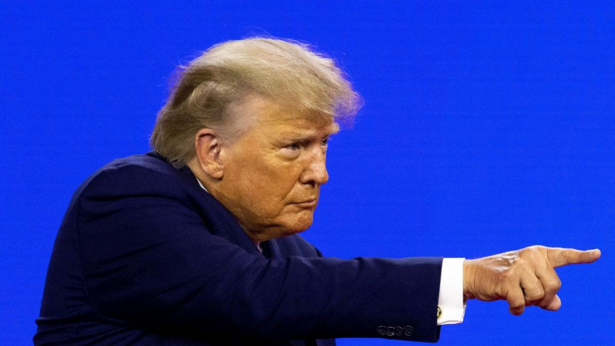 avocat donald trump se va preda de buna voie revolta sustinatori