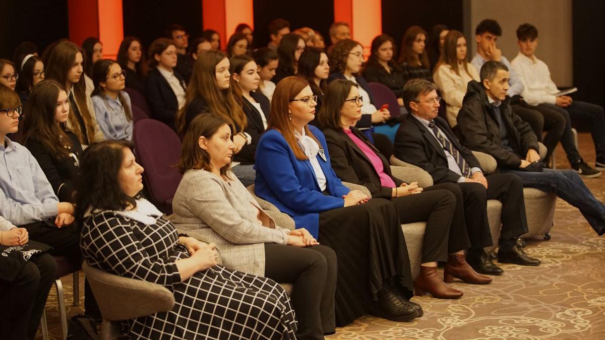 eroii comunisti stearga istorie romania inteligenta