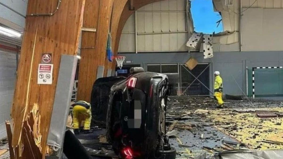 fotbalist zburat masina sala sport 200 kmh sens giratoriu belgia