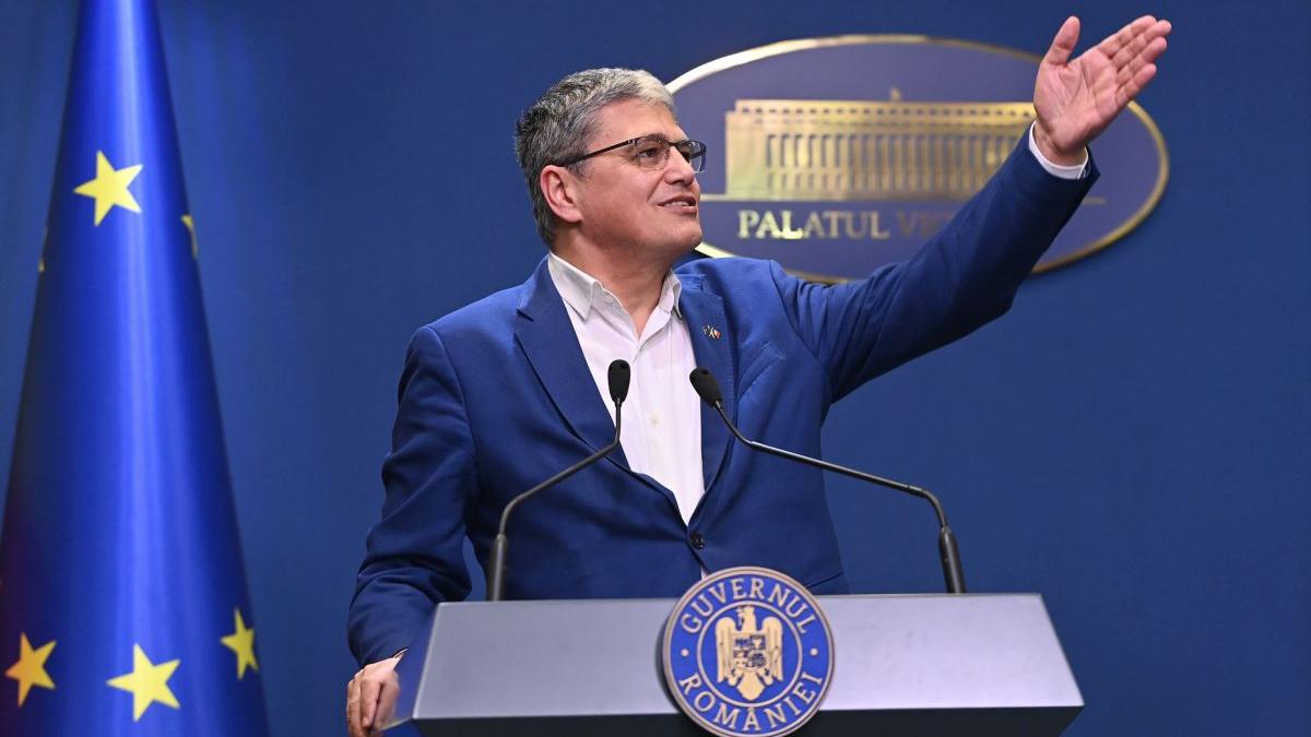 oradea parc fotovoltaic 15000 panouri marcel bolos premiera