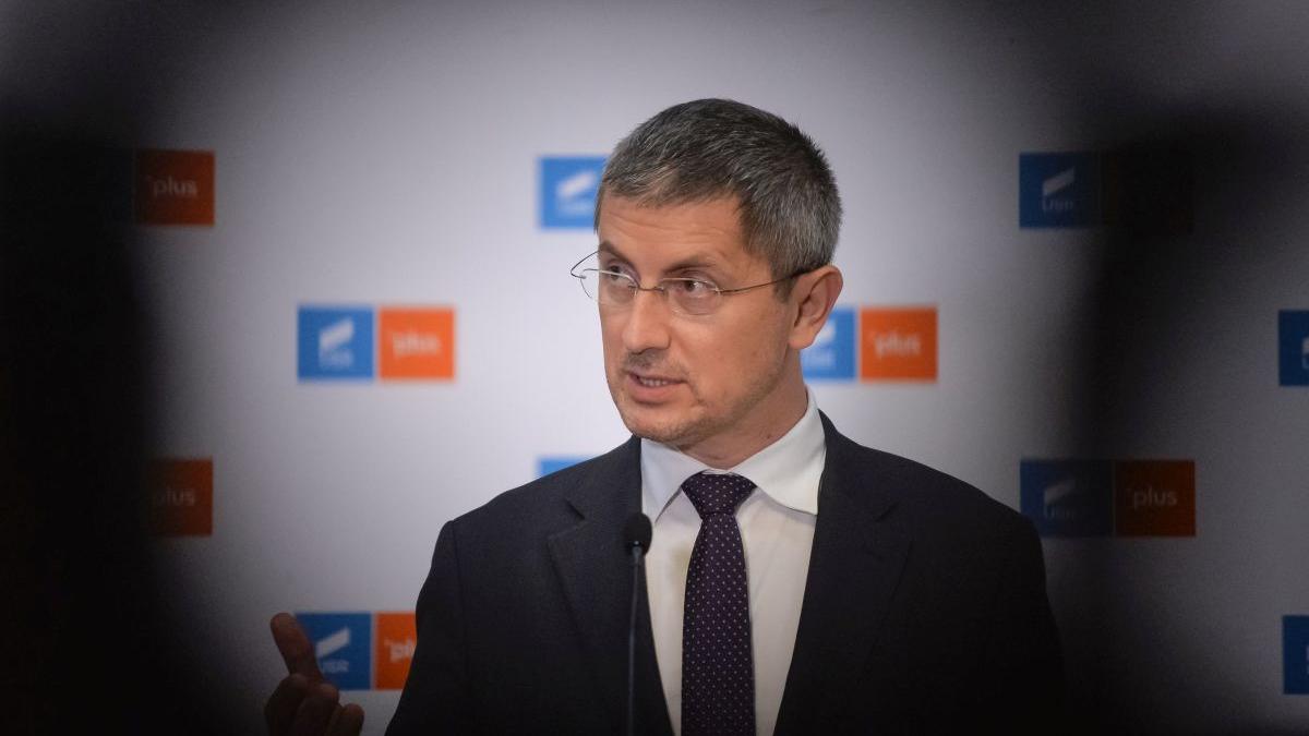 moment dan barna lovit masina trecere pietoni bucuresti