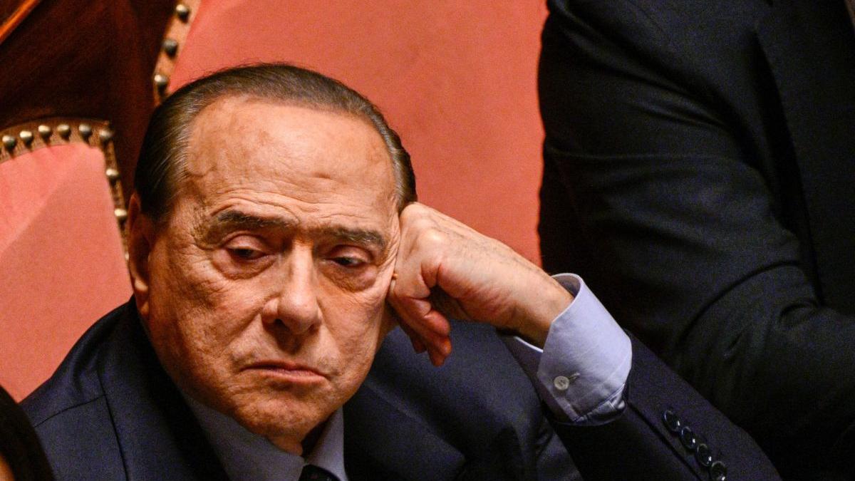 lider forza italia silvio berlusconi terapie intensiva alta internare