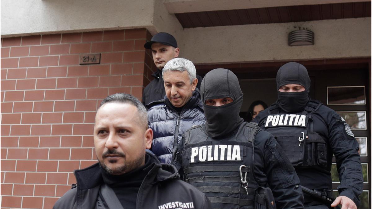 descinderi politisti acasa dan diaconescu