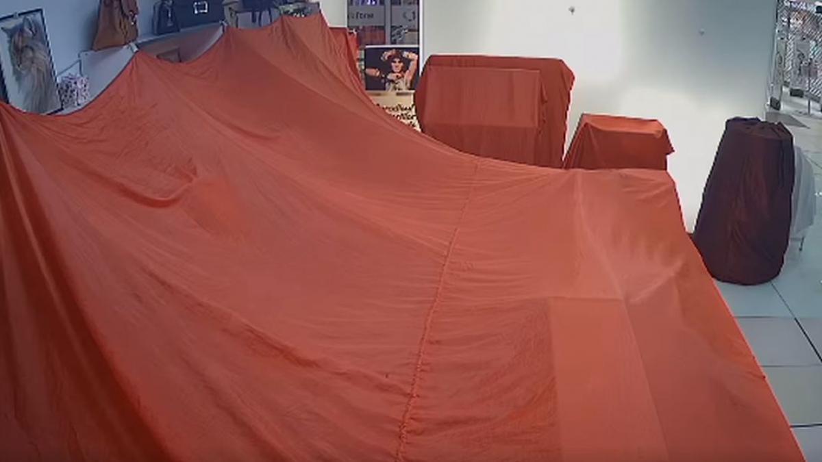 femeie furt urna donatii centru comercial ploiesti