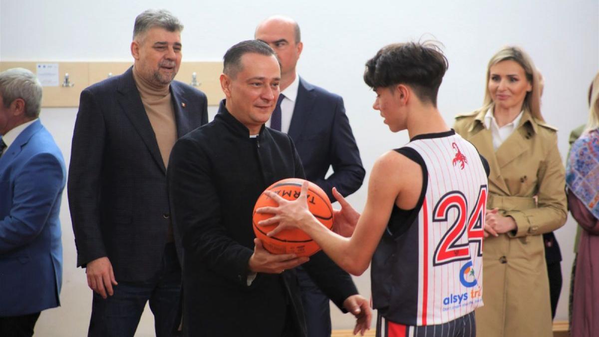 ziua internationala a sportului scoala sectorul 4 marcel ciolacu daniel baluta