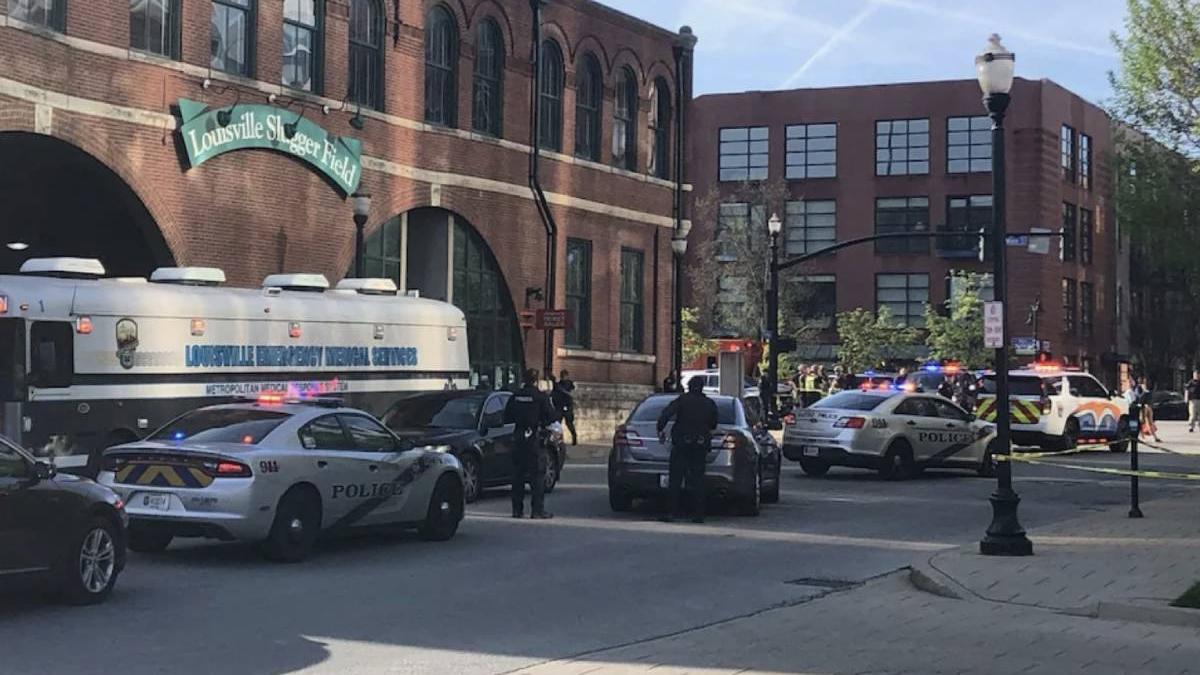 tragedia sua cinci morti sase raniti incident armat louisville