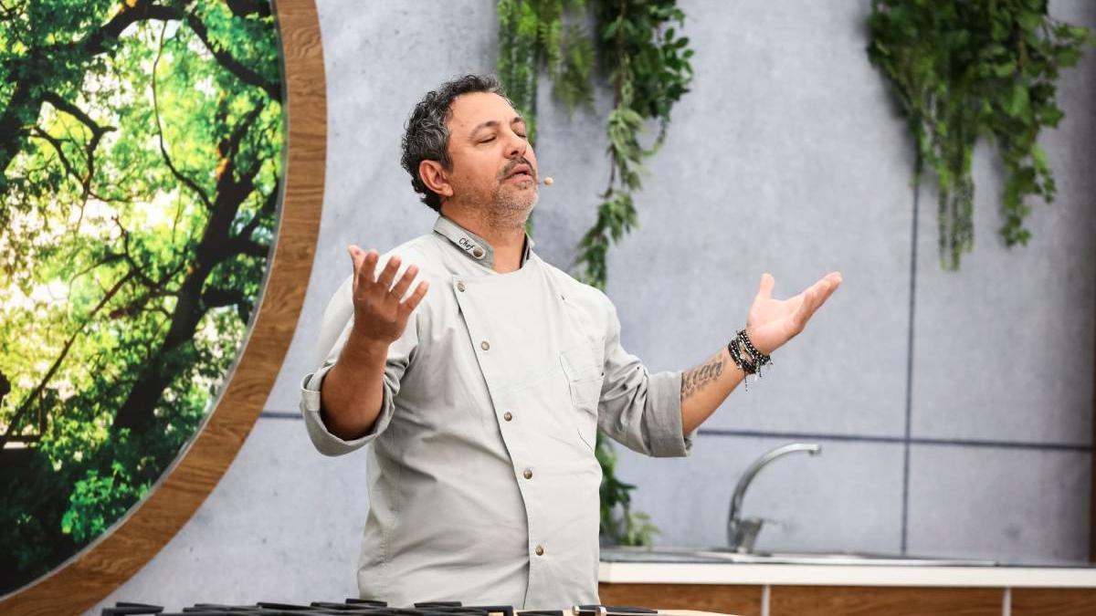 chef sorin bontea reteta pulpa de miel cuptor masa de paste