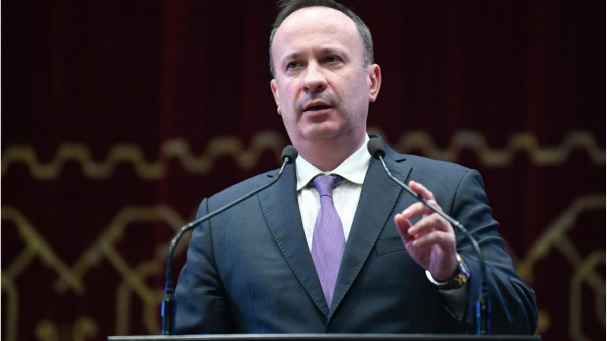 ministrul de finante adrian caciu gaura buget