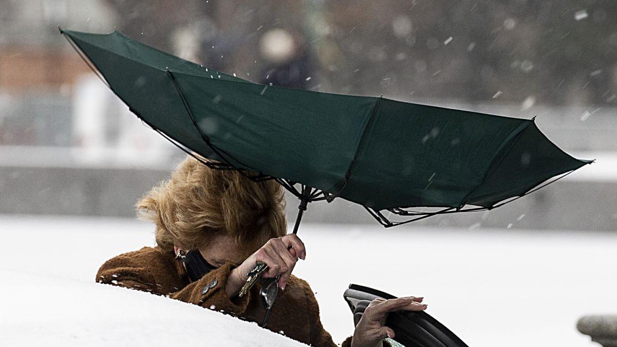 vremea prognoza meteo cod galben vant puternic ploi