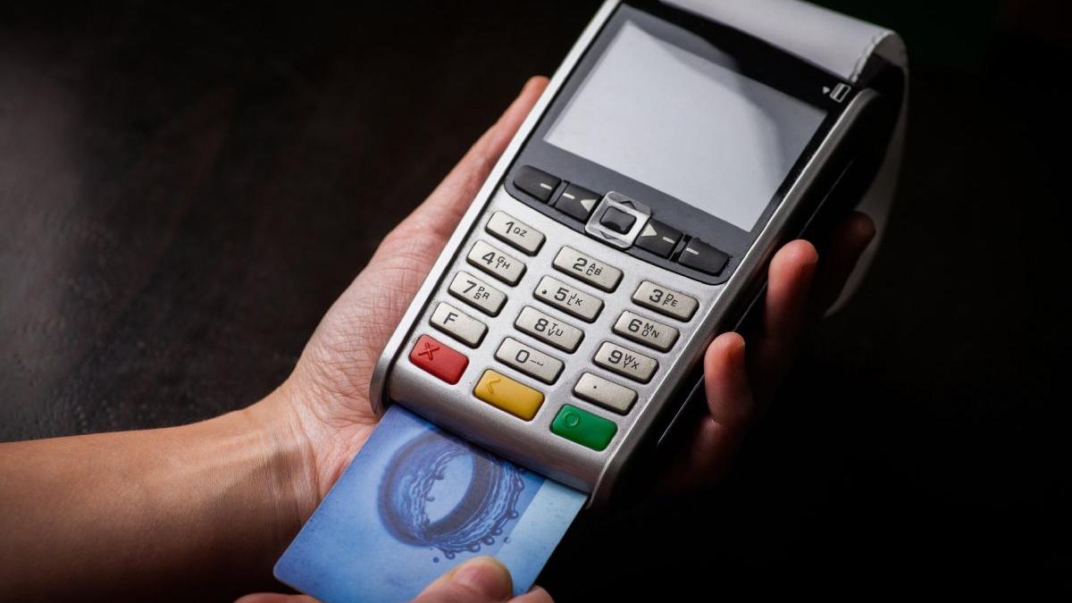 chelneri romani in italia furat avere clienti restaurante de lux roma