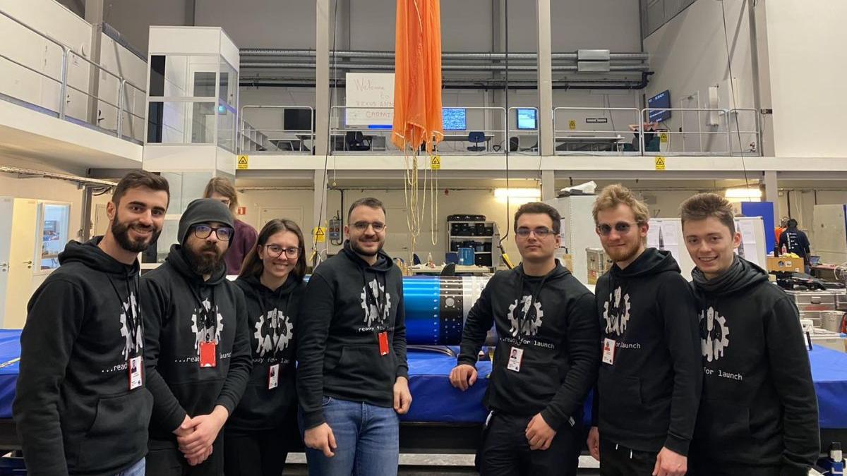 ecrida echipa studenti lansare imprimanta spatiu