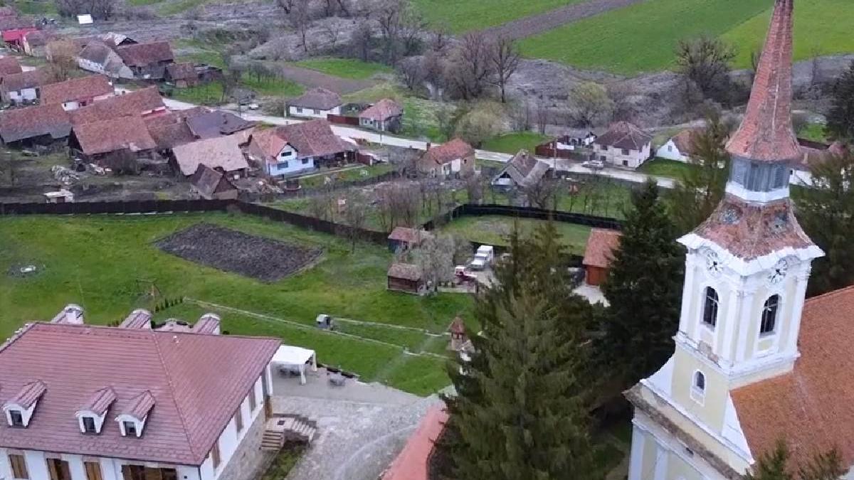 poveste sasi fosti localnici traditii sat crit transilvania