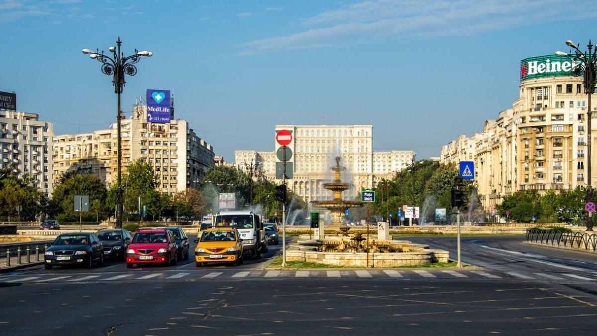 suma uriasa ministerul dezvoltarii reparare planseu piata unirii