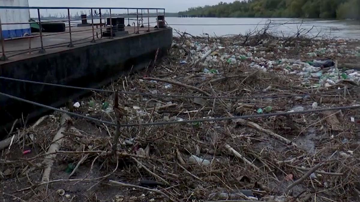delta dunarii groapa de gunoi inundatii