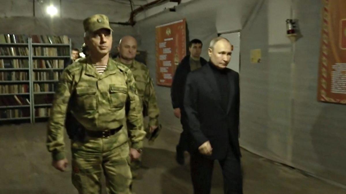 putin condamnat crime impotriva umanitatii parlament european