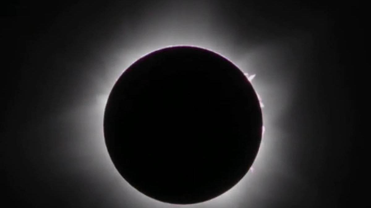 imagini eclipsa hibrida soara 20 aprilie 2023