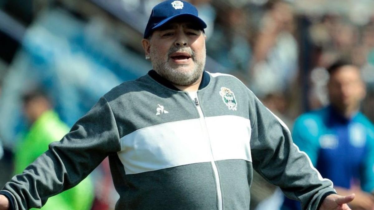 opt cadre medicale vor fi judecate pentru moartea lui maradona