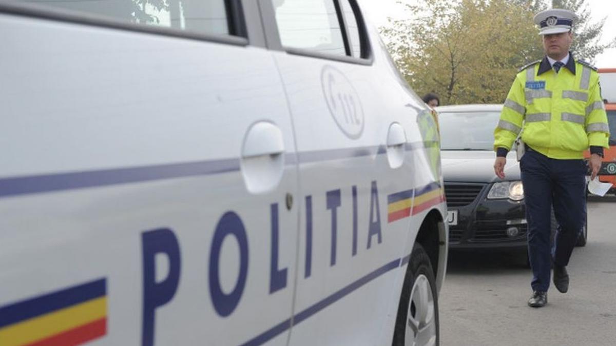 sot politiste 112 femeia inchis birou alt barbat mascati spart usa