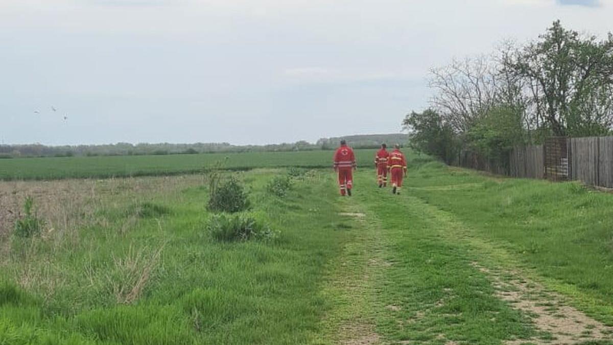 copil 14 ani dambovita plecat acasa gasit mort lac