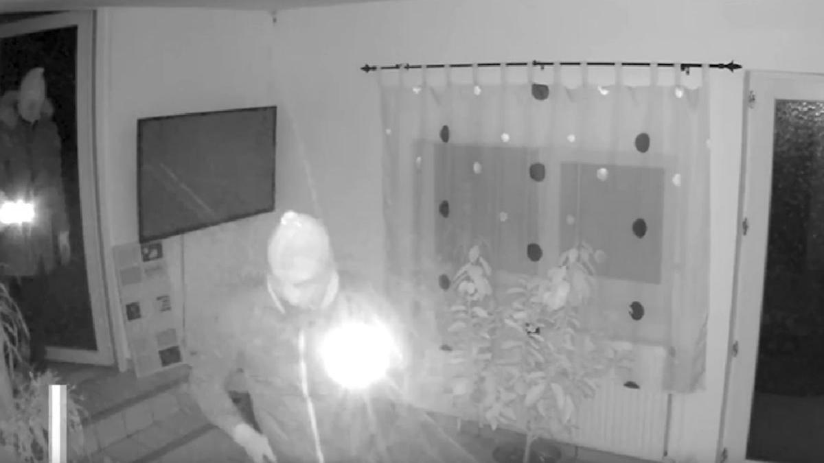 barbati cagule filmati casa pensionara devesel mehedinti