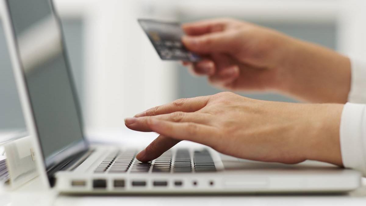 comanda record online televizor valoare 148 000 euro achizitie mare inregistrata online romania