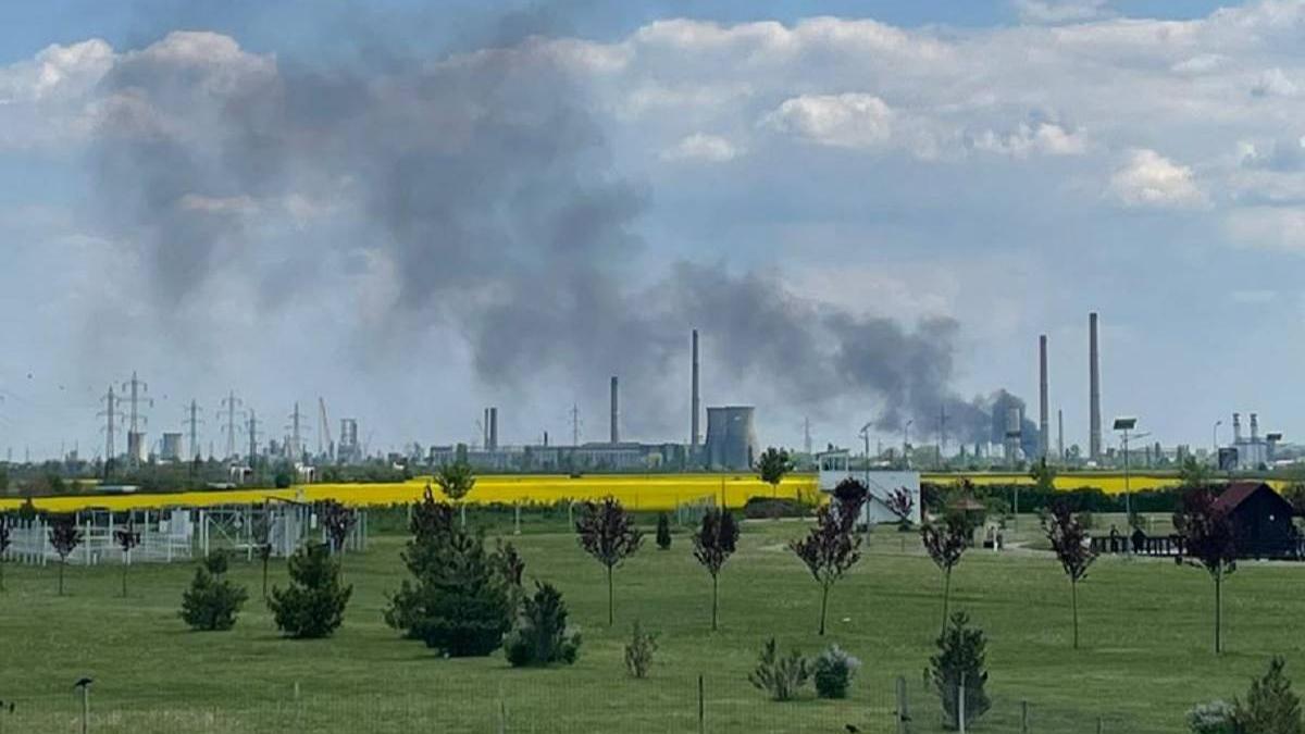 incendiu rafinarie brazi persoane ranite interventie elicopter smurd