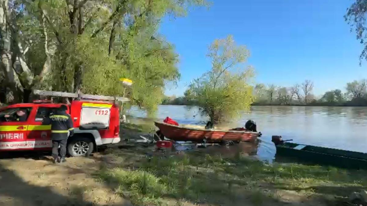 tata doi copii tanar disparuti raul mures tragedie periam port timis