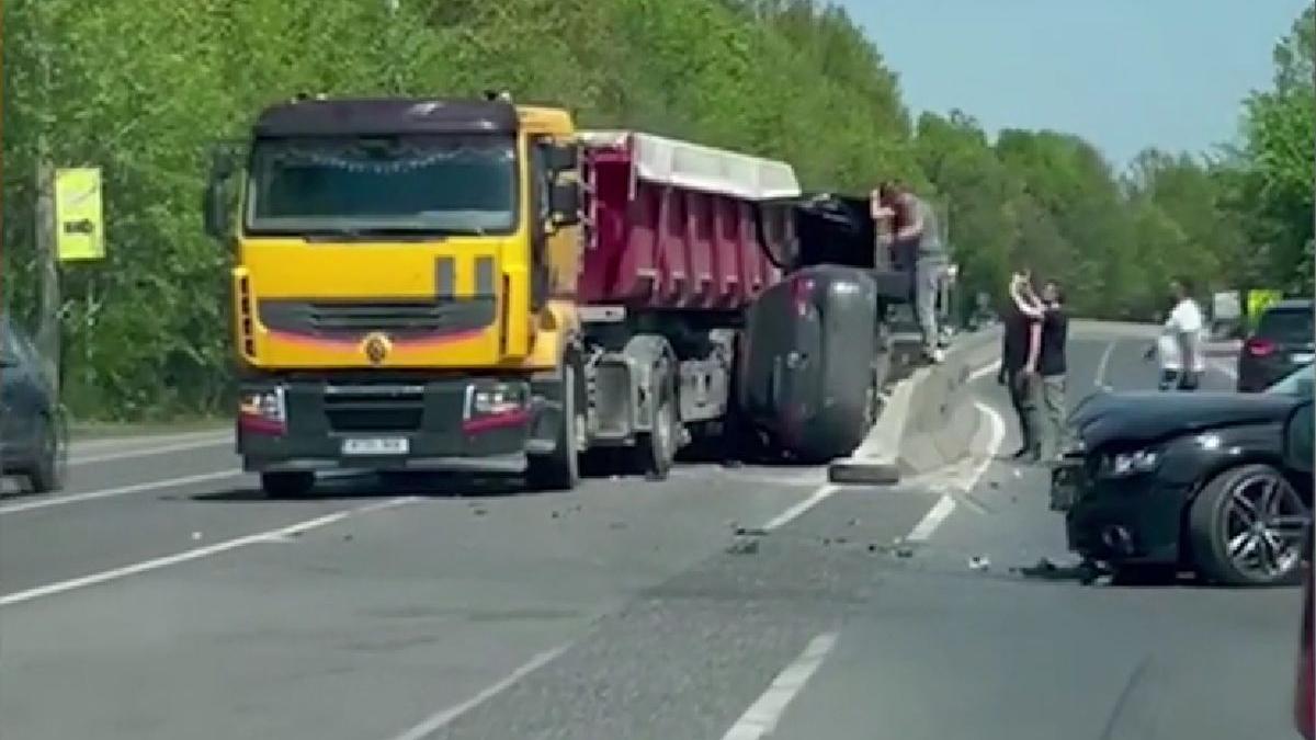 accident grav la iesirea din bucuresti traficul este restrictionat pe dn1