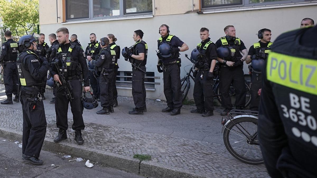 atac scoala berlin 3 mai 2023
